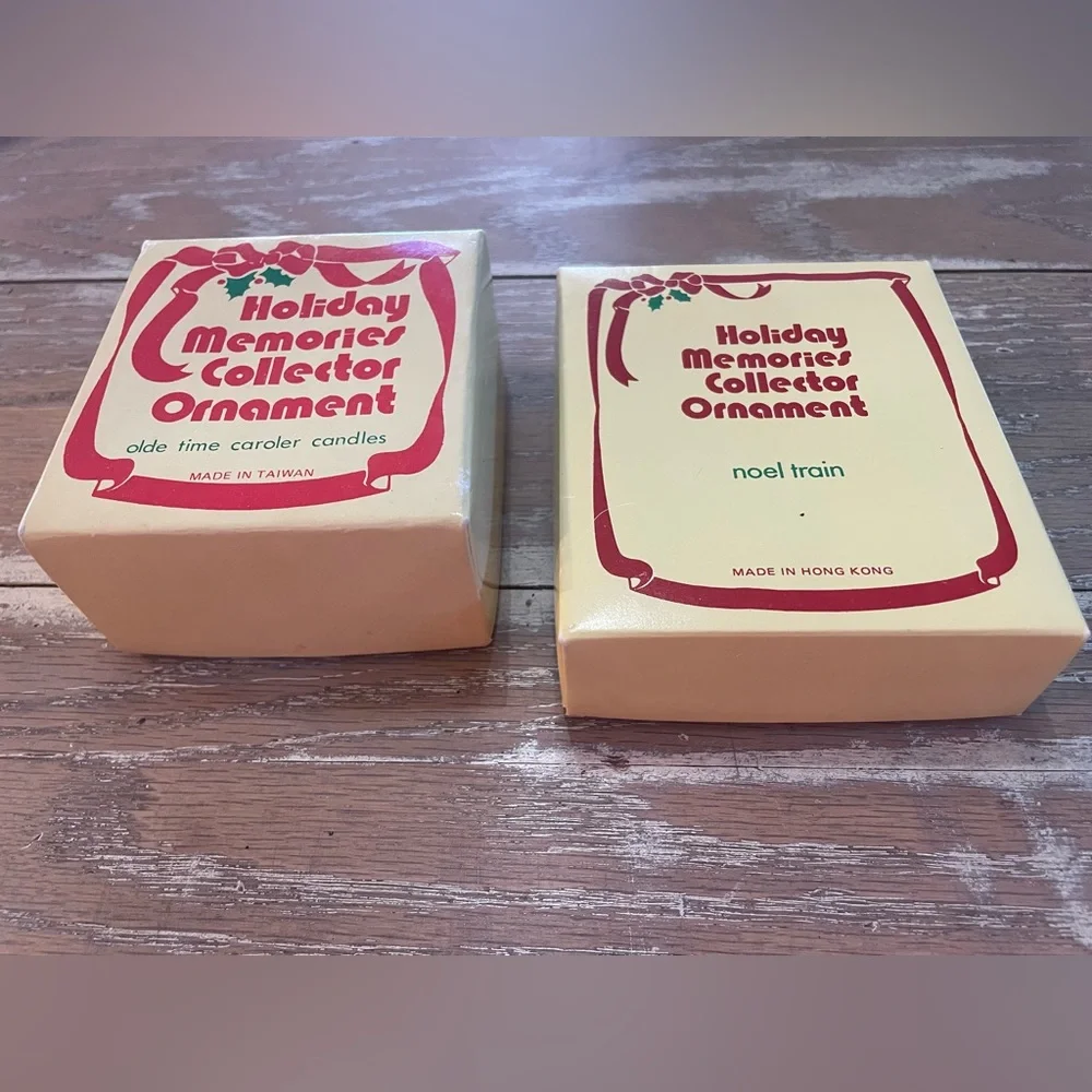 Vintage Holiday Memories Collector Ornaments Lot 2 NIB Carolers And Train - Picture 2 of 9